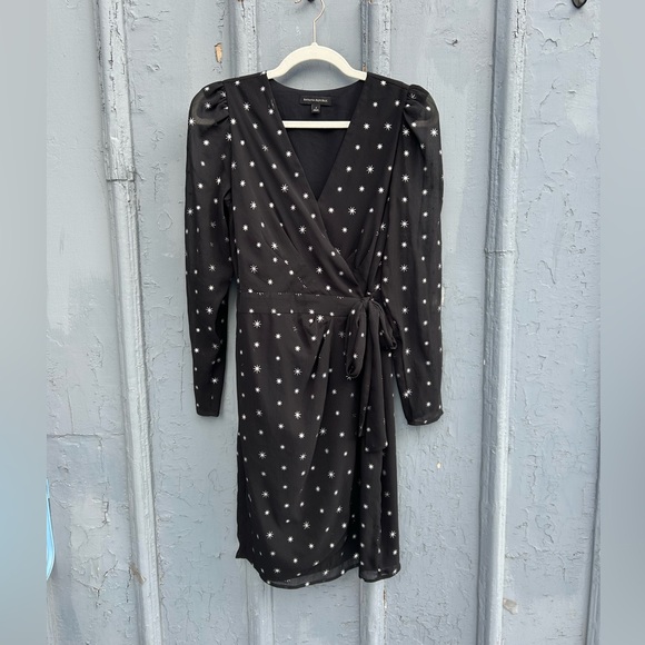 Banana Republic Metallic Star Puff-Sleeve Wrap Dress, size 4 - Picture 2 of 7